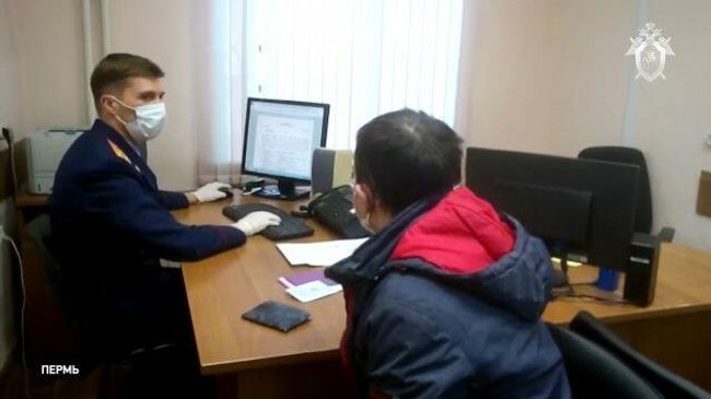 Кадры допроса и обысков по делу о размещении фото нацистов на сайте Бессмертный полк Кадры допроса и обысков по делу о размещении фото нацистов на сайте Бессмертный полк