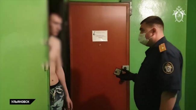 Следственный комитет России проводит обыски и допросы в отношении четверых подозреваемых в размещении фото нацистов на сайтах Бессмертного полка. Слева — подозреваемый Вячеслав Круглов. Стоп-кадр видео Следственный комитет России проводит обыски и допросы в отношении четверых подозреваемых в размещении фото нацистов на сайтах Бессмертного полка. Слева — подозреваемый Вячеслав Круглов. Стоп-кадр видео