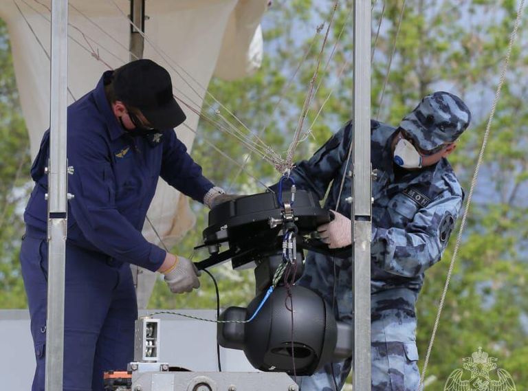 В Московской области в ходе обеспечения правопорядка росгвардейцы использовали высотный комплекс видеонаблюдения ОКО на базе аэростата
