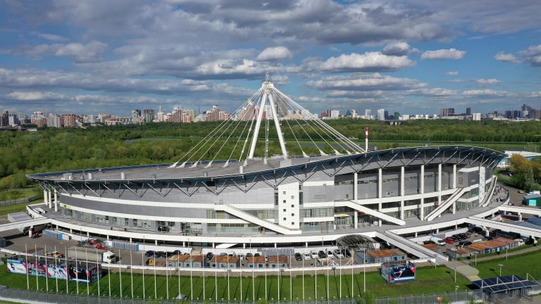 Ледовый дворец Крылатское в котором размещен временный госпиталь для пациентов с COVID-19 Ледовый дворец Крылатское в котором размещен временный госпиталь для пациентов с COVID-19