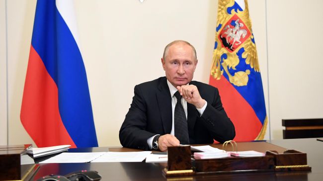 Президент РФ Владимир Путин проводит в режиме видеоконференции совещание с представителями общественности Дагестана Президент РФ Владимир Путин проводит в режиме видеоконференции совещание с представителями общественности Дагестана