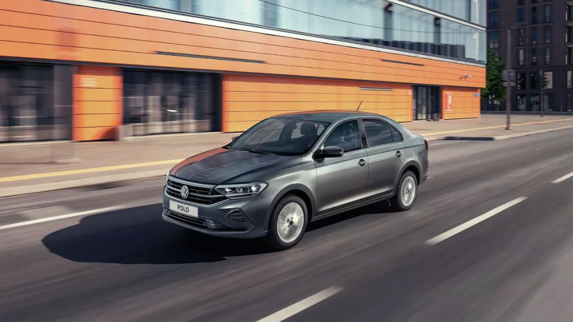 Автомобиль Volkswagen Polo Автомобиль Volkswagen Polo - РИА Новости, 1920, 23.12.2024