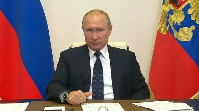 Путин рекомендовал яснее прописывать порядок выплат врачам Путин рекомендовал яснее прописывать порядок выплат врачам