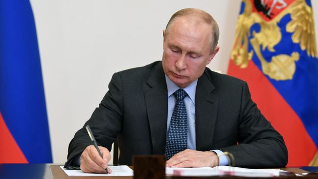 Президент России Владимир Путин Президент России Владимир Путин