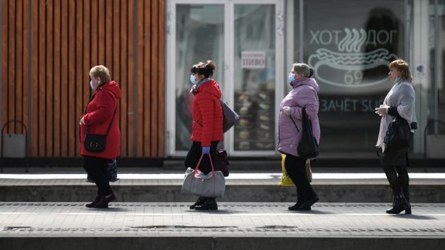 Люди в центре Москвы Люди в центре Москвы