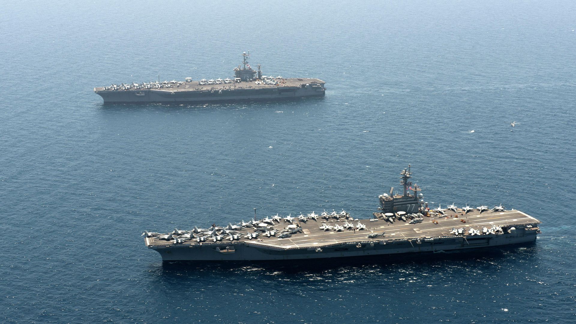 Авианосцы ВМС США USS Harry S. Truman и USS George H. W. Bush  - РИА Новости, 1920, 27.11.2020