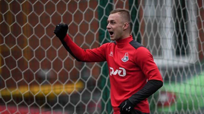 Игрок ФК Локомотив Дмитрий Баринов