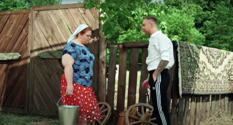 Кадр из музыкального клипа на песню Сердцеедка Егора Булааткина (Егор Крид) Кадр из музыкального клипа на песню Сердцеедка Егора Булааткина (Егор Крид)