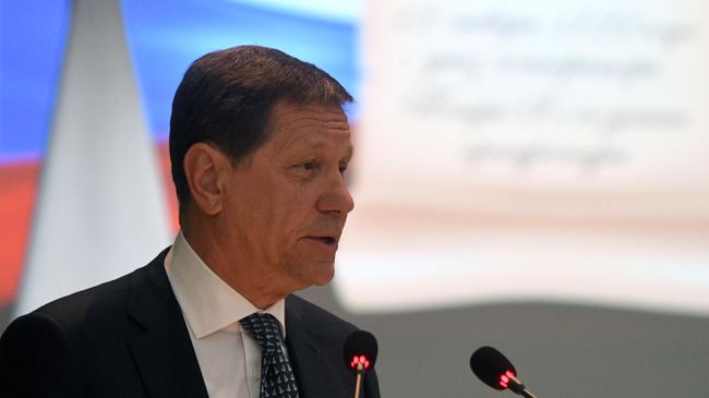 Первый заместитель председателя Государственной Думы РФ Александр Жуков во время торжественного мероприятия, посвященного 298-й годовщине образования российской прокуратуры. Первый заместитель председателя Государственной Думы РФ Александр Жуков во время торжественного мероприятия, посвященного 298-й годовщине образования российской прокуратуры.