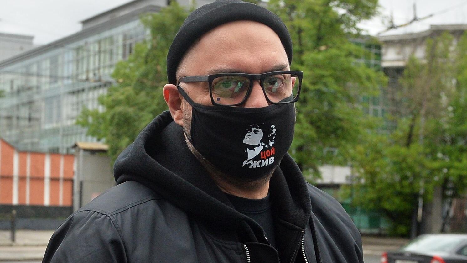 Режиссер Кирилл Серебренников перед заседанием в Мещанском суде Москвы Режиссер Кирилл Серебренников перед заседанием в Мещанском суде Москвы - РИА Новости, 1920, 18.11.2020