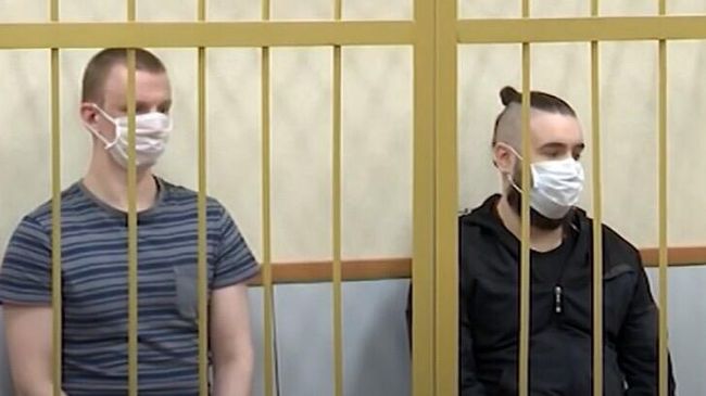 Обвиняемые в убийстве подростка Марков (слева) и Николаев (справа) Обвиняемые в убийстве подростка Марков (слева) и Николаев (справа)
