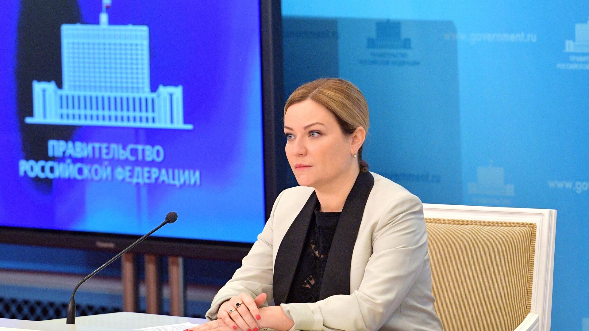Министр культуры РФ Ольга Любимова во время брифинга в Доме правительства РФ Министр культуры РФ Ольга Любимова во время брифинга в Доме правительства РФ - РИА Новости, 1920, 14.06.2022