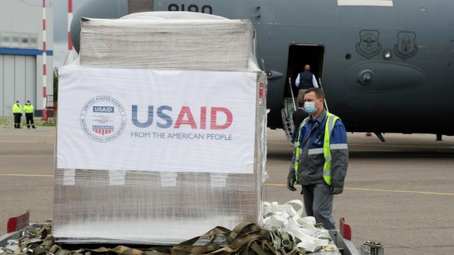 Доставка второй партии аппаратов ИВЛ из США в Москву