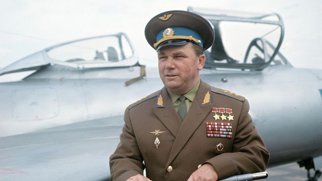 Летчик Иван Кожедуб Летчик Иван Кожедуб