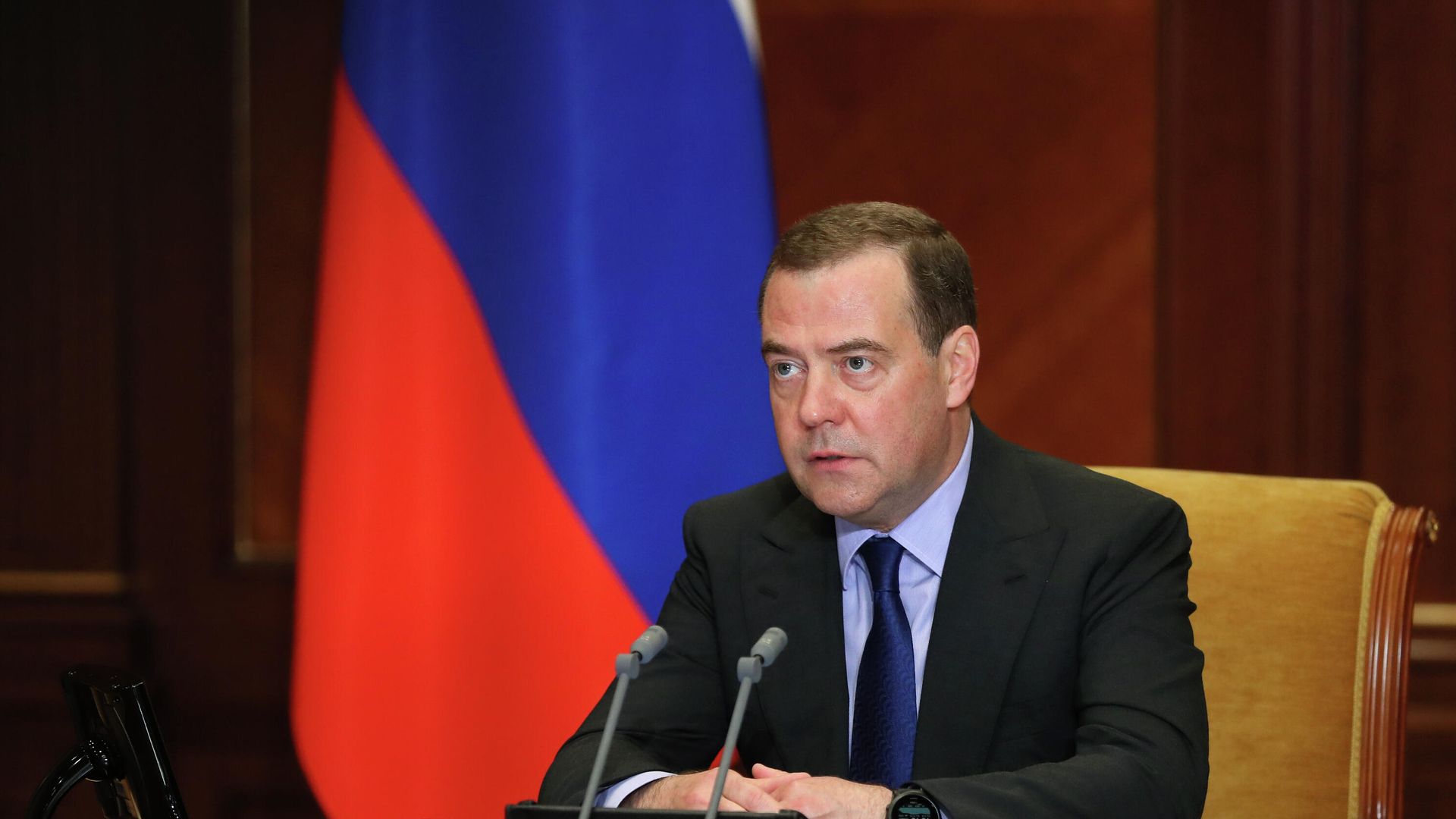 Заместитель председателя Совета безопасности России Дмитрий Медведев Заместитель председателя Совета безопасности России Дмитрий Медведев - РИА Новости, 1920, 08.07.2020