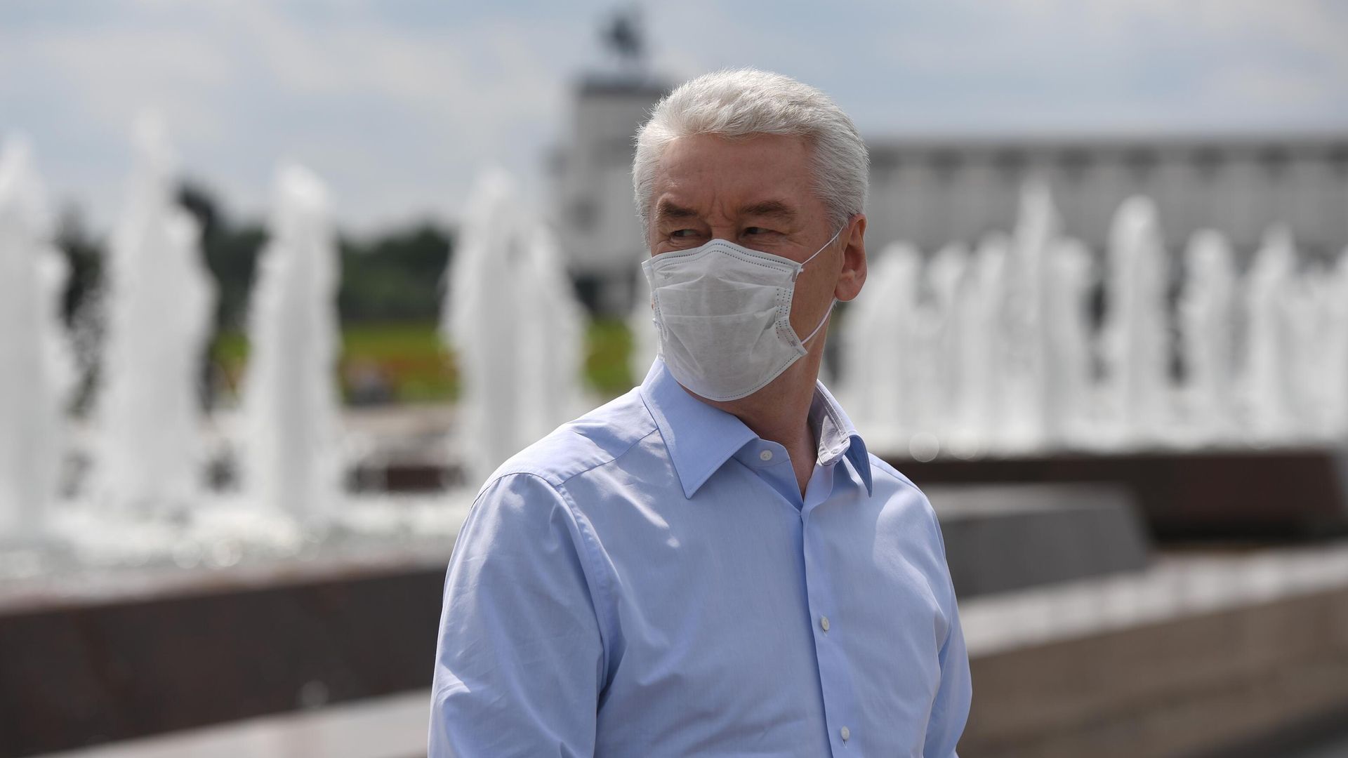 Мэр Москвы Сергей Собянин на церемонии открытия фонтанов на Поклонной горе в Москве Мэр Москвы Сергей Собянин на церемонии открытия фонтанов на Поклонной горе в Москве - РИА Новости, 1920, 06.09.2020