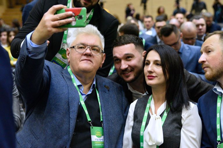 Советник секретаря Совета национальной безопасности и обороны Украины по вопросам реинтеграции и восстановления Донбасса Сергей Сивохо на съезде партии Слуга народа в Киеве