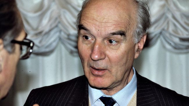 Министр здравоохранения РСФСР Андрей Воробьев Министр здравоохранения РСФСР Андрей Воробьев
