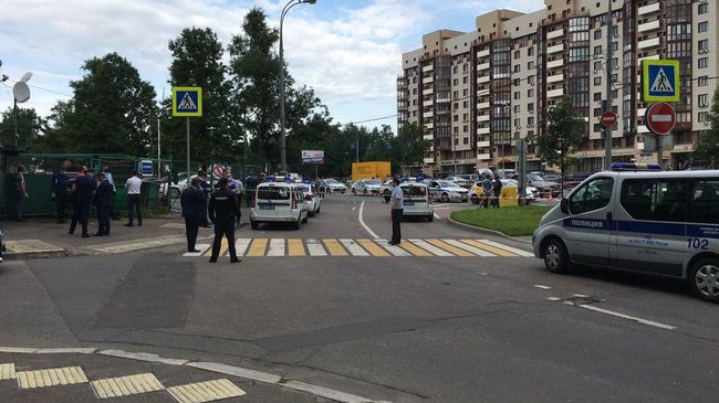 Место вооруженного нападения на полицейских на Ленинском проспекте Место вооруженного нападения на полицейских на Ленинском проспекте