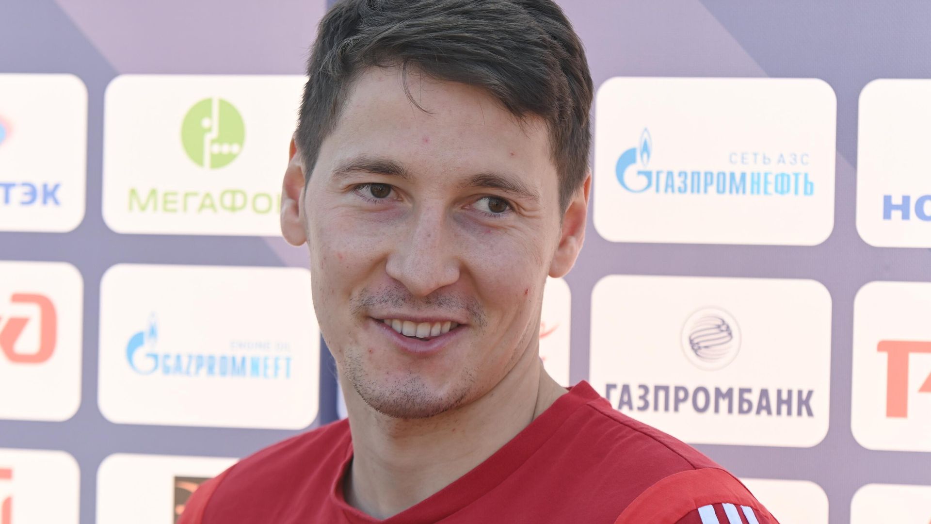 Игрок сборной России Далер Кузяев Игрок сборной России Далер Кузяев - РИА Новости, 1920, 24.09.2020