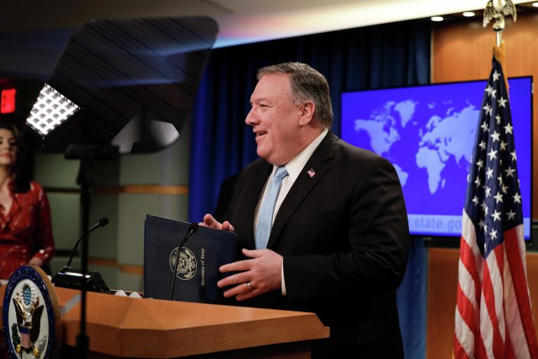Госсекретарь США Майк Помпео во время выступления в Госдепартаменте в Вашингтоне Госсекретарь США Майк Помпео во время выступления в Госдепартаменте в Вашингтоне
