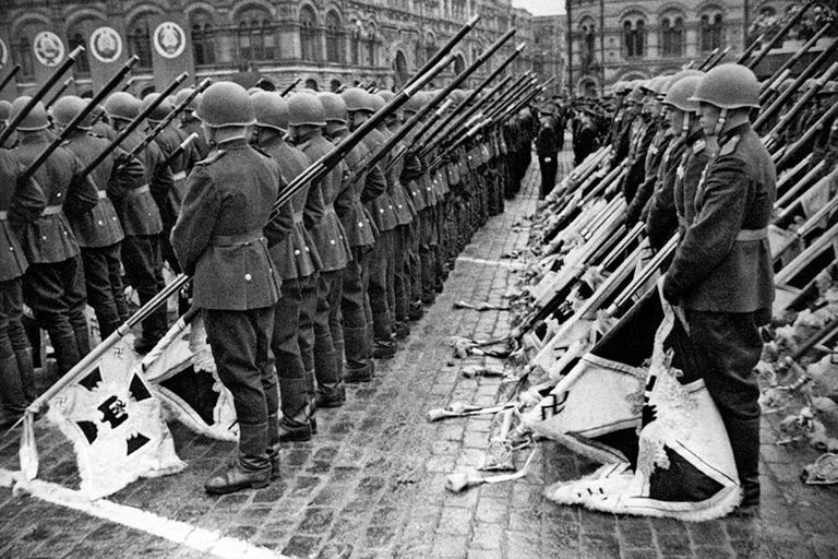 Парад Победы на Красной площади 24 июня 1945 года Парад Победы на Красной площади 24 июня 1945 года