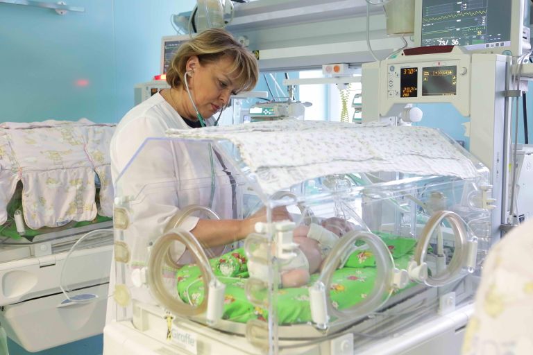 Председатель комитета Воронежской областной думы по труду и социальной защите населения, член комитета по охране здоровья, главный внештатный неонатолог региона Людмила Ипполитова
