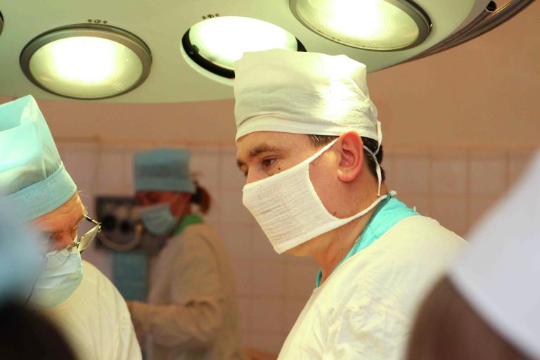 Председатель комитета Воронежской областной думы по охране здоровья, главный врач Воронежского областного клинического онкологического диспансера Иван Мошуров