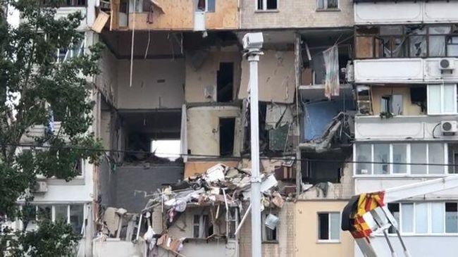 Кадры последствия взрыва газа в жилом доме в Киеве Кадры последствия взрыва газа в жилом доме в Киеве