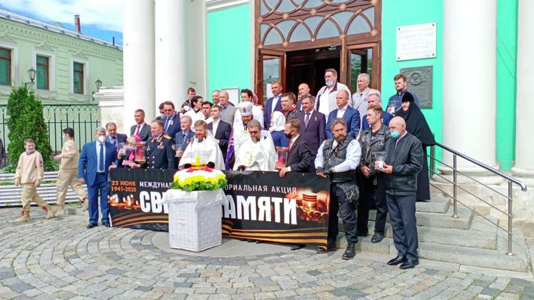 Церемония зажжения Свечи памяти в столичном Богоявленском кафедральном соборе в Елохово. Церемония зажжения Свечи памяти в столичном Богоявленском кафедральном соборе в Елохово.