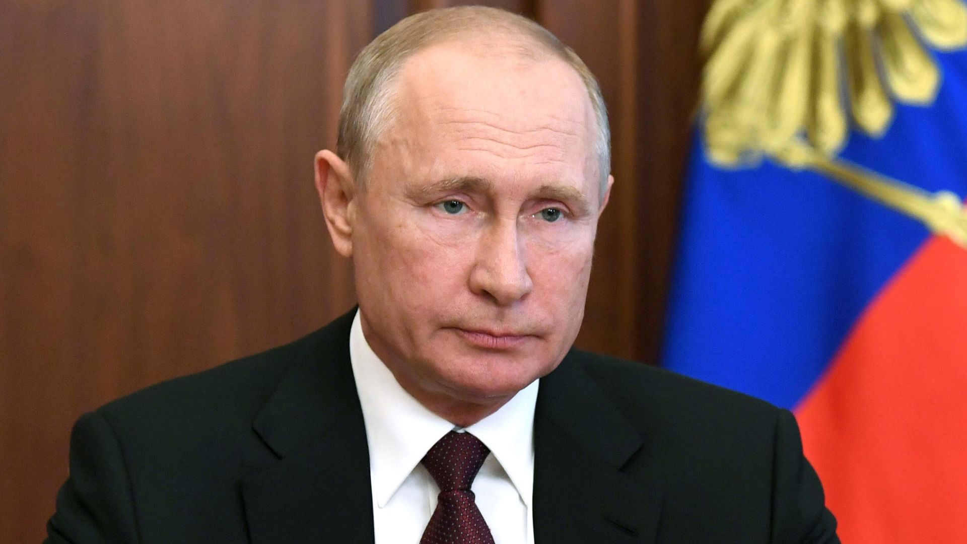 Президент России Владимир Путин во время обращения к гражданам России Президент России Владимир Путин во время обращения к гражданам России - РИА Новости, 1920, 14.10.2020