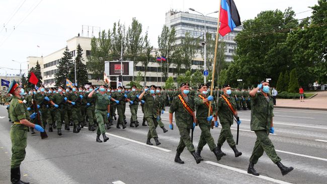 Репетиция парада Победы в Донецке Репетиция парада Победы в Донецке