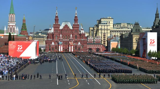 Военный парад в ознаменование 75-летия Победы Военный парад в ознаменование 75-летия Победы