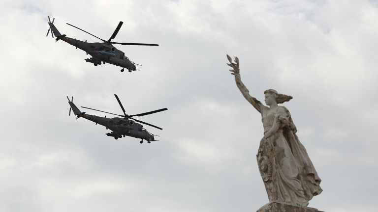 Воздушная часть парада в ознаменование 75-летия Победы в Великой Отечественной войне 1941-1945 годов в Волгограде Воздушная часть парада в ознаменование 75-летия Победы в Великой Отечественной войне 1941-1945 годов в Волгограде
