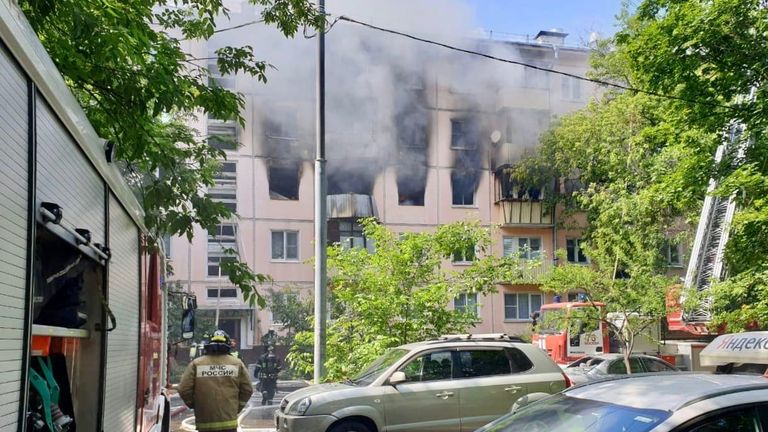 На месте пожара на улице Проходчиков в Москве На месте пожара на улице Проходчиков в Москве