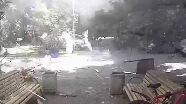 Момент взрыва в Москве на камерах наблюдения Момент взрыва в Москве на камерах наблюдения