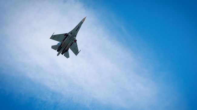 Многоцелевой истребитель Су-27 Многоцелевой истребитель Су-27