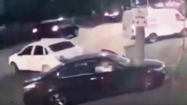 Стоп-кадр записи камеры видеонаблюдения с места убийства предпринимателя в Краснодаре Стоп-кадр записи камеры видеонаблюдения с места убийства предпринимателя в Краснодаре