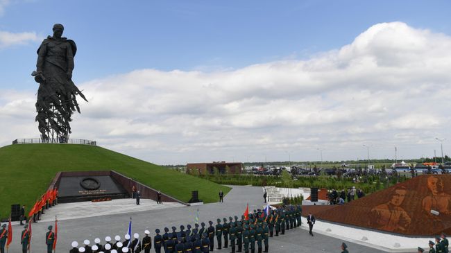 Церемония открытия Ржевского мемориала Советскому солдату Церемония открытия Ржевского мемориала Советскому солдату