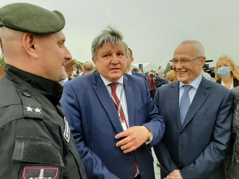 Церемония открытия Ржевского мемориала Советскому солдату