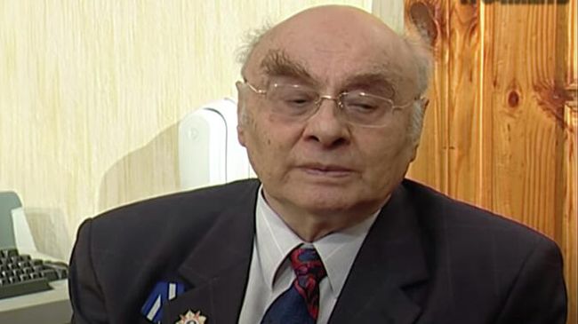 Писатель Борис Дубровин