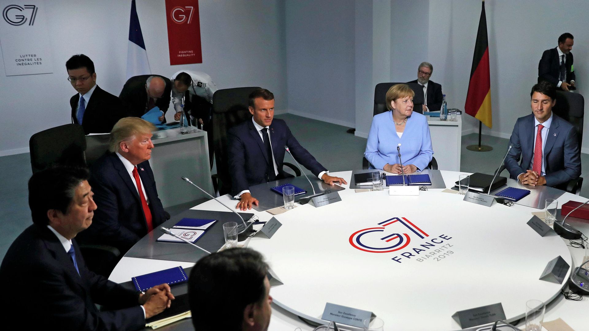 Лидеры стран-участниц G7 во время встречи в рамках ежегодного саммита Лидеры стран-участниц G7 во время встречи в рамках ежегодного саммита - РИА Новости, 1920, 05.05.2021