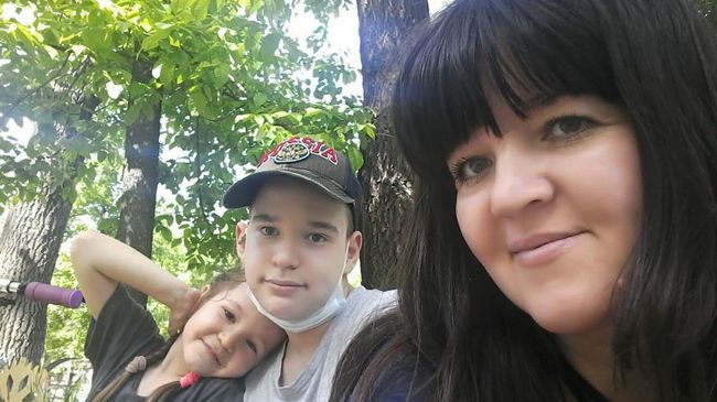Гульнара с детьми