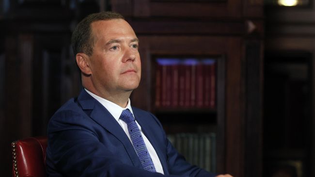 Дмитрий Медведев Дмитрий Медведев