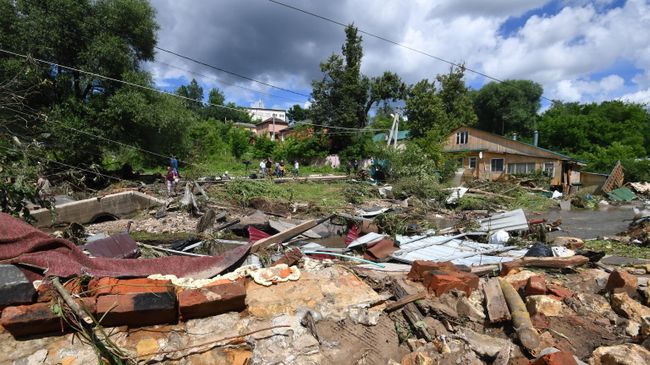 Последствия прорыва дамбы в подмосковной Рузе Последствия прорыва дамбы в подмосковной Рузе