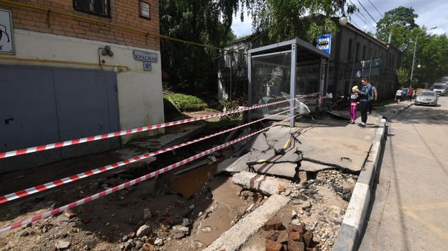Последствия прорыва дамбы в подмосковной Рузе