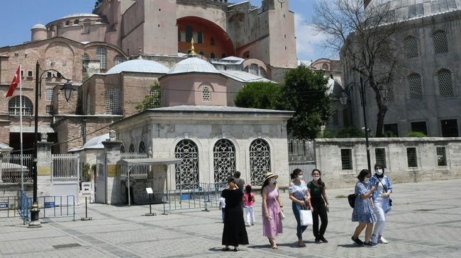 Собор Святой Софии в Стамбуле Собор Святой Софии в Стамбуле