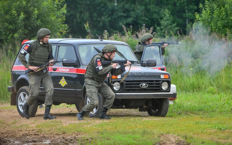 Участники всеармейского этапа конкурса военной полиции Страж порядка в Московской области Участники всеармейского этапа конкурса военной полиции Страж порядка в Московской области