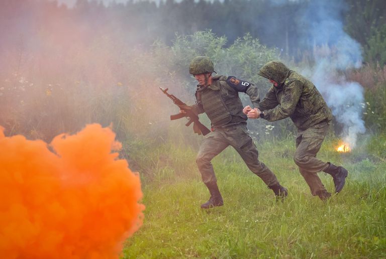 Участники всеармейского этапа конкурса военной полиции Страж порядка в Московской области Участники всеармейского этапа конкурса военной полиции Страж порядка в Московской области