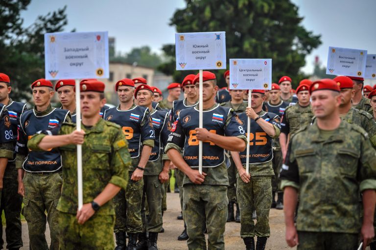 Участники всеармейского этапа конкурса военной полиции Страж порядка в Московской области Участники всеармейского этапа конкурса военной полиции Страж порядка в Московской области